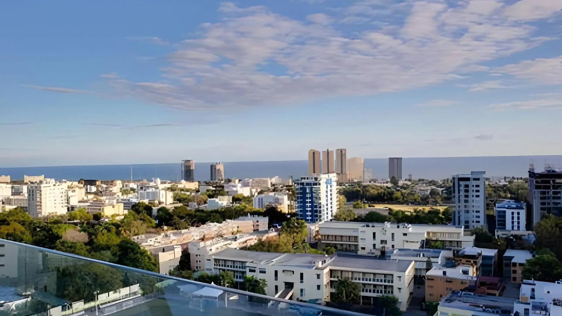 Luxe Studio Apt Infinity Pool Panoviews 100Mbwifi Vila Santo Domingo 0*,  República Dominicana