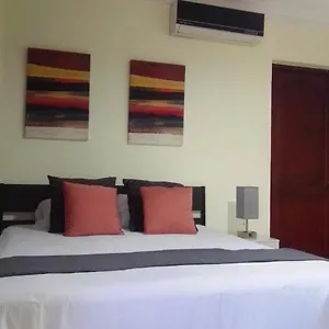 D9 Casa De Huespedes Santo Domingo